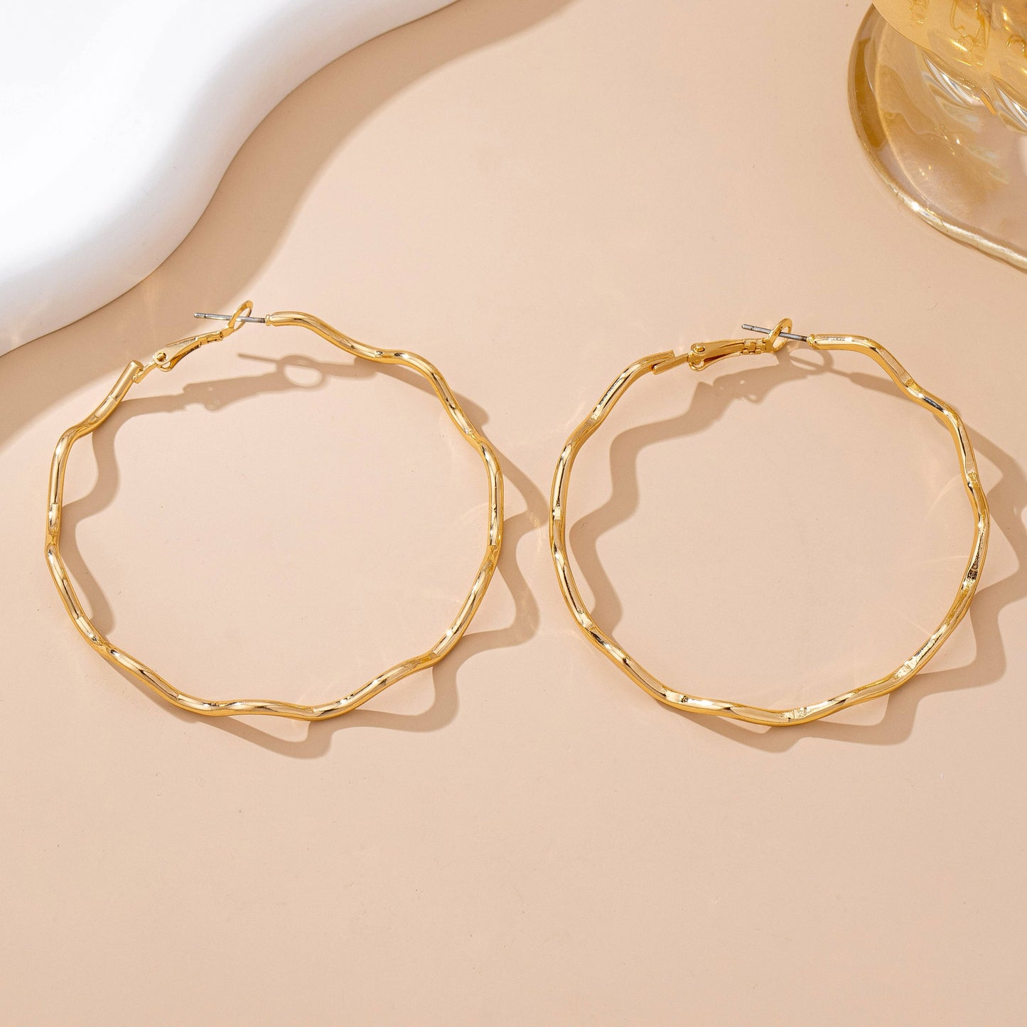 Wavy Hoop Earrings - Gold