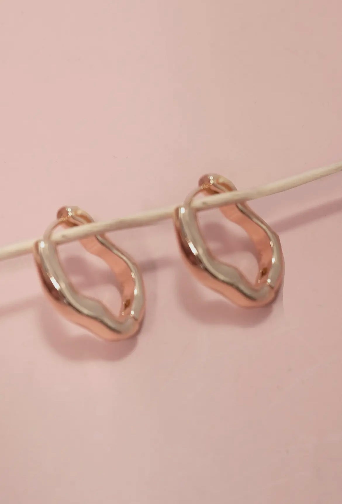 Wavy Hoops - Gold