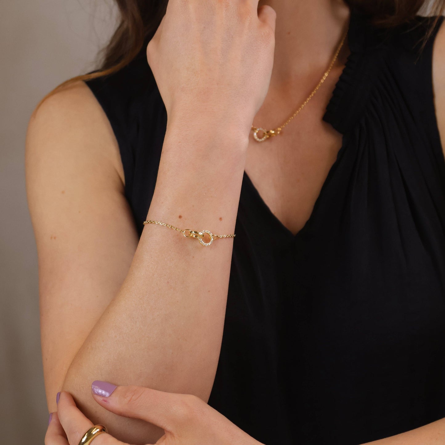 Linked CZ Bracelet - 18k Gold