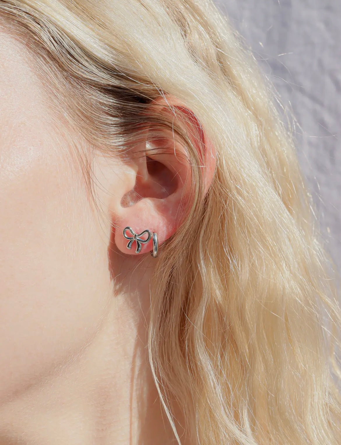 18K Gold Bow Stud Earrings