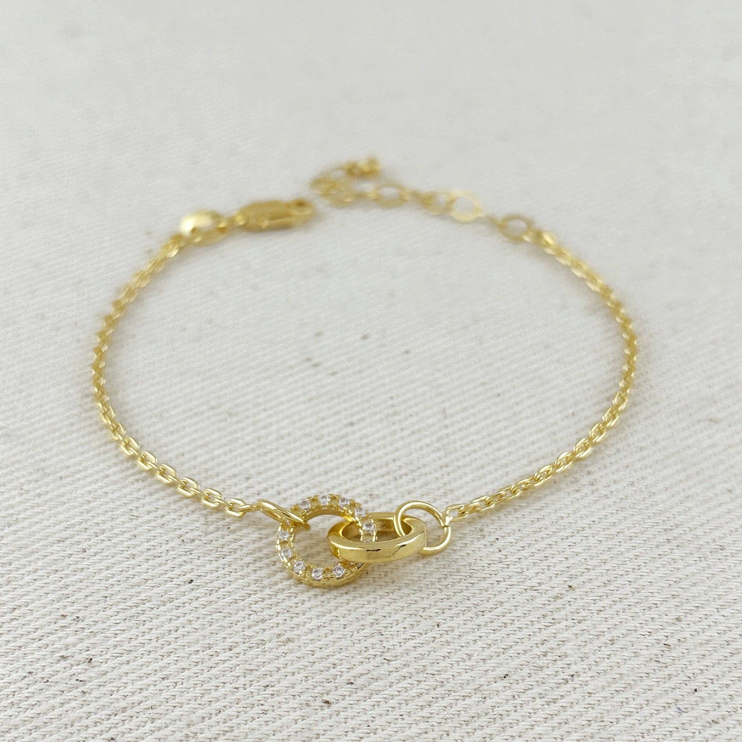 Linked CZ Bracelet - 18k Gold