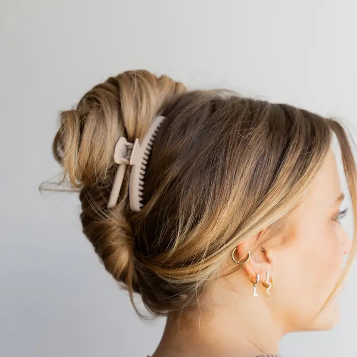 Midi Hold Everything Claw