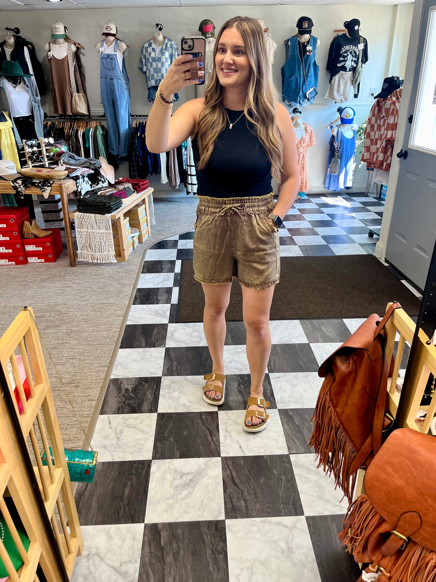 Rylan Shorts - Mocha