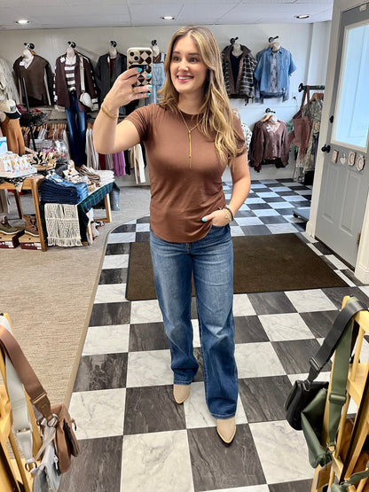 Regan Basic Tee - Brown