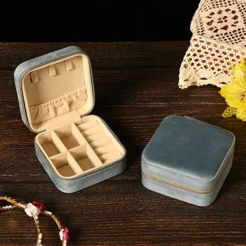 Jewelry Travel Case - Velvet Blue