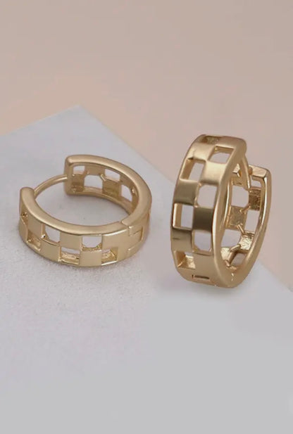 Cutout Checker Huggies - Matte Gold