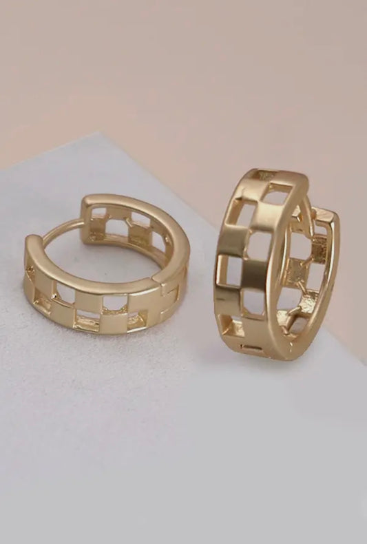 Cutout Checker Huggies - Matte Gold