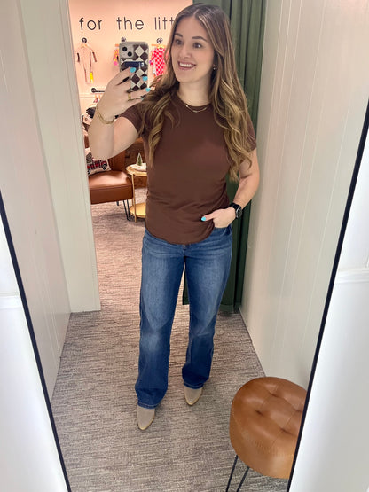 Regan Basic Tee - Brown