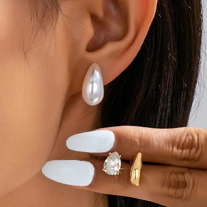 Teardrop Trio Studs - Gold