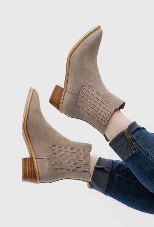 Leonora Suede Boot - Taupe