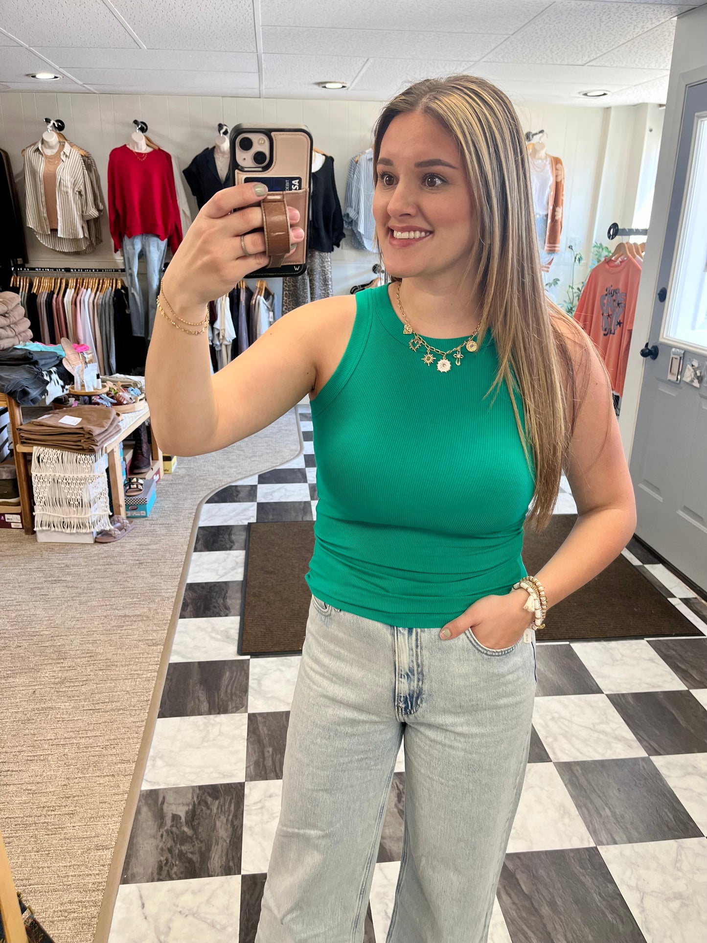 Bev Basic Tank - Kelly Green