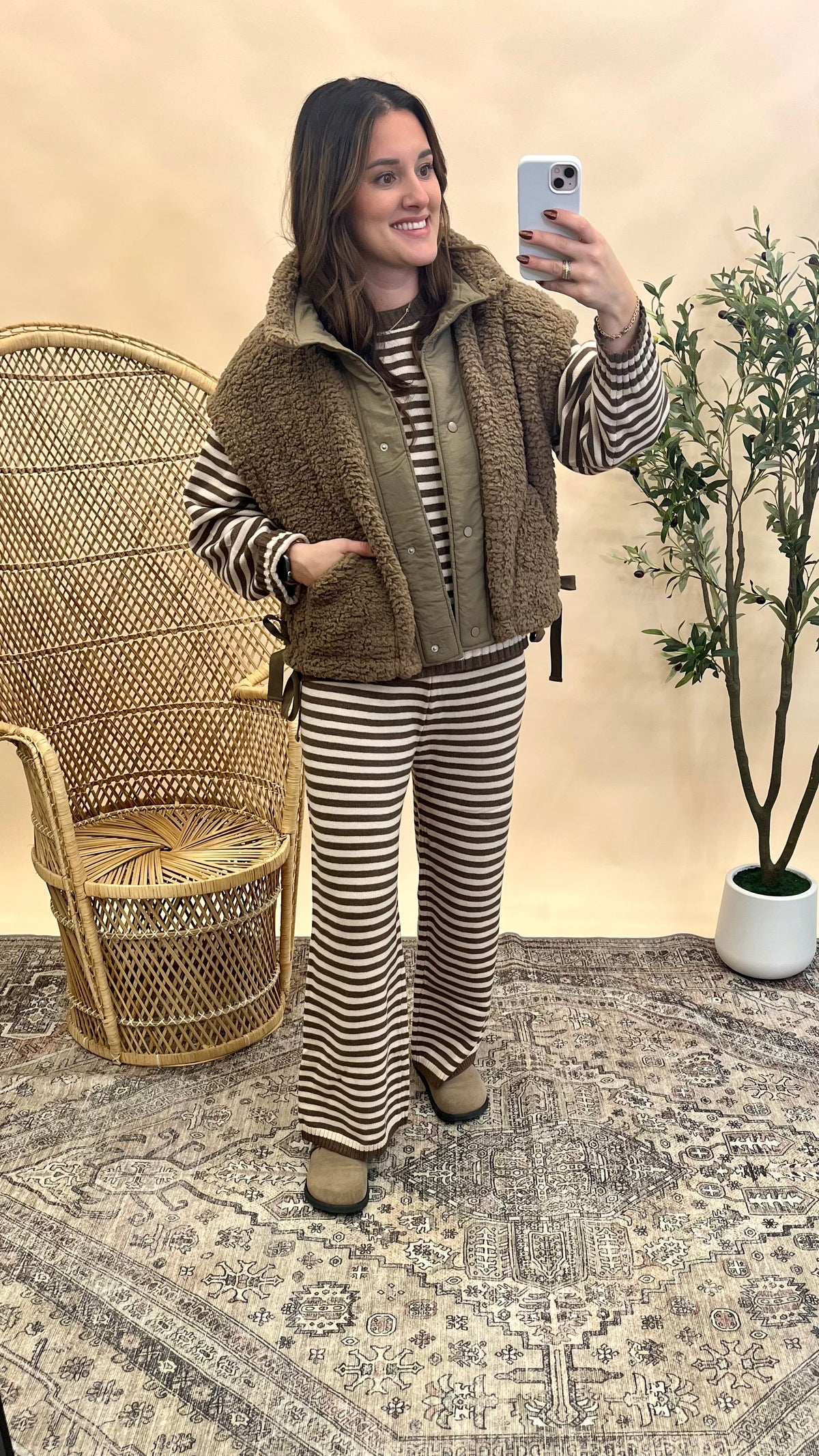 Phoebe Fur Vest - Mocha