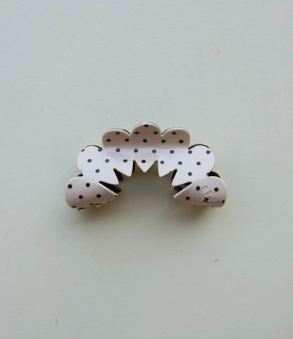 Brown & Cream Petal Arch Claw