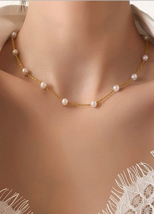 Pearl Necklace - Gold