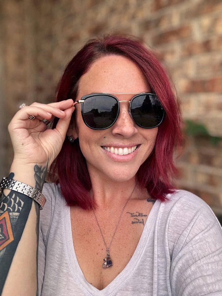 Ivy - Women's Oversized Square Sunglasses - Black
