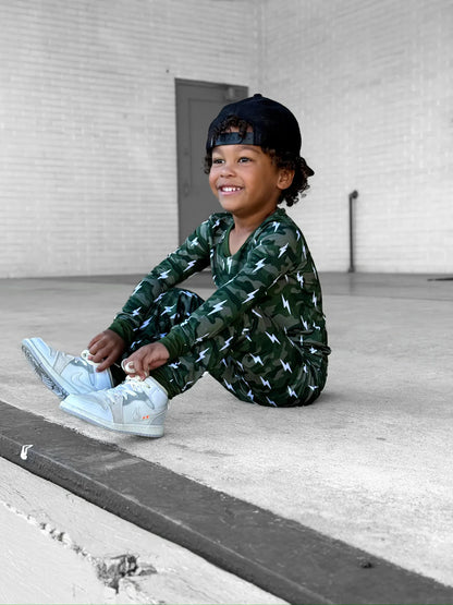 Bamboo Two Piece Set | Green Camo Bolts