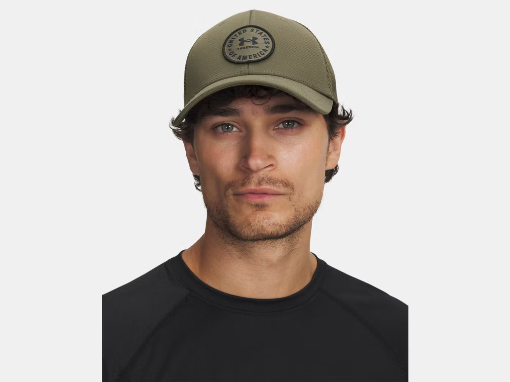 UA Freedom Mid Men's Trucker Hat - Marine Green
