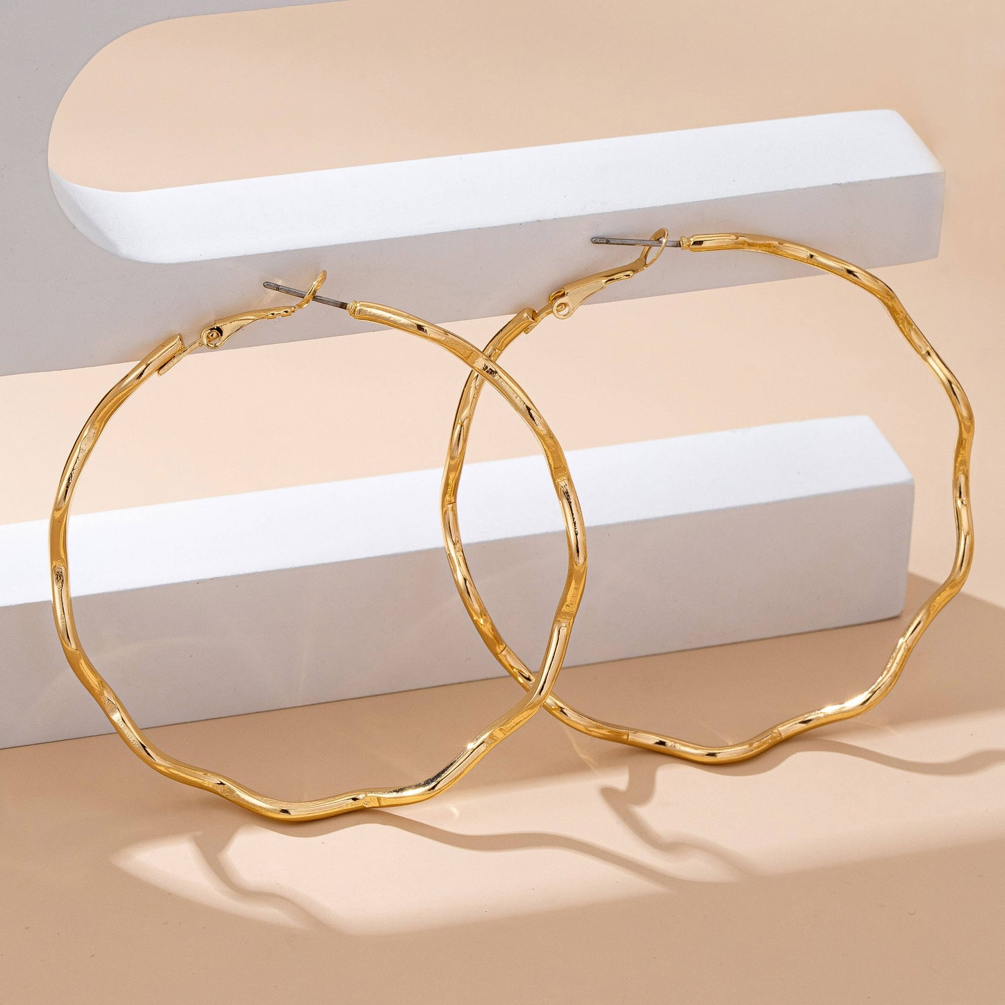 Wavy Hoop Earrings - Gold